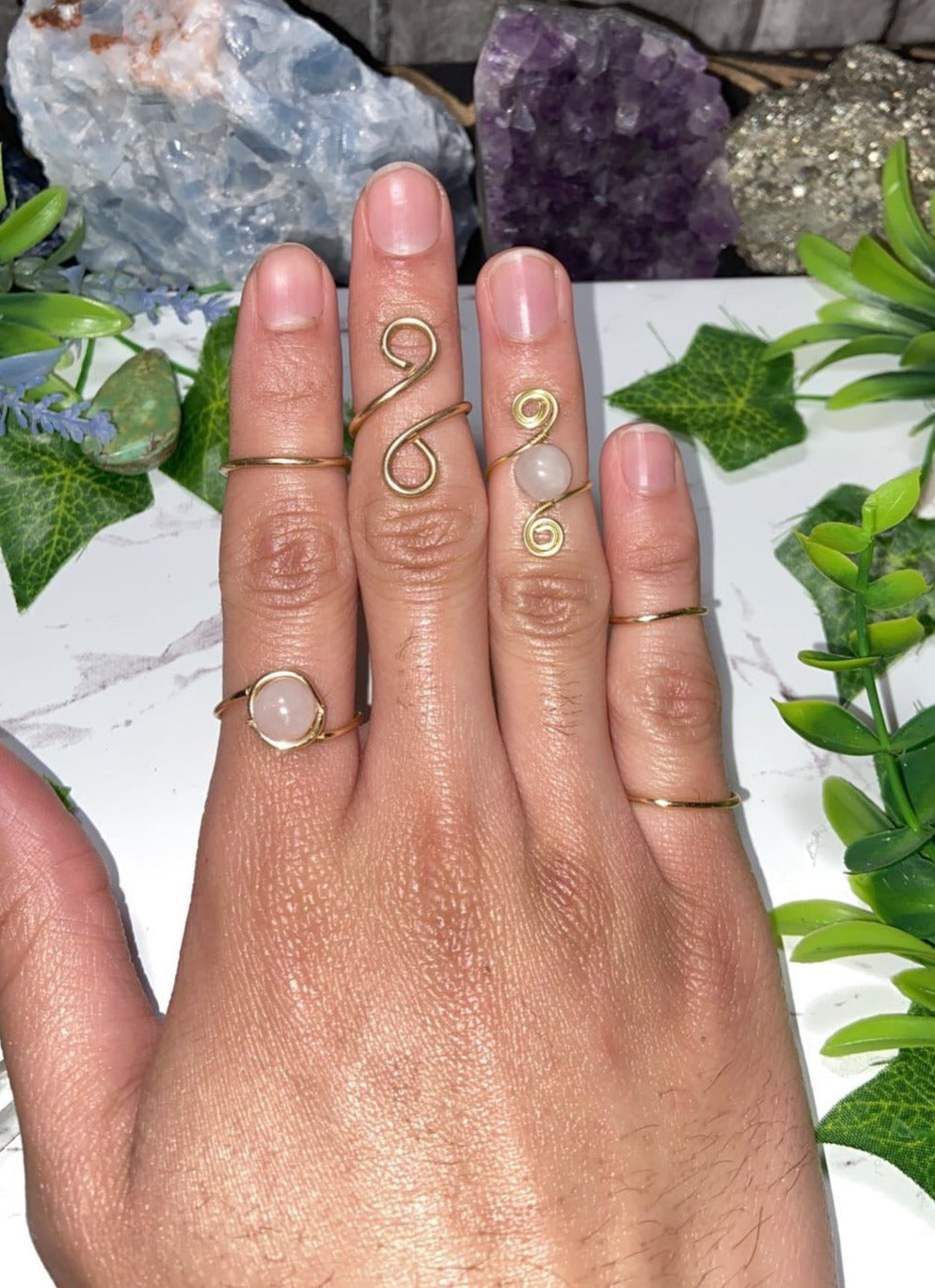š¹ Hathorās Touch Rose Quartz Ring Set